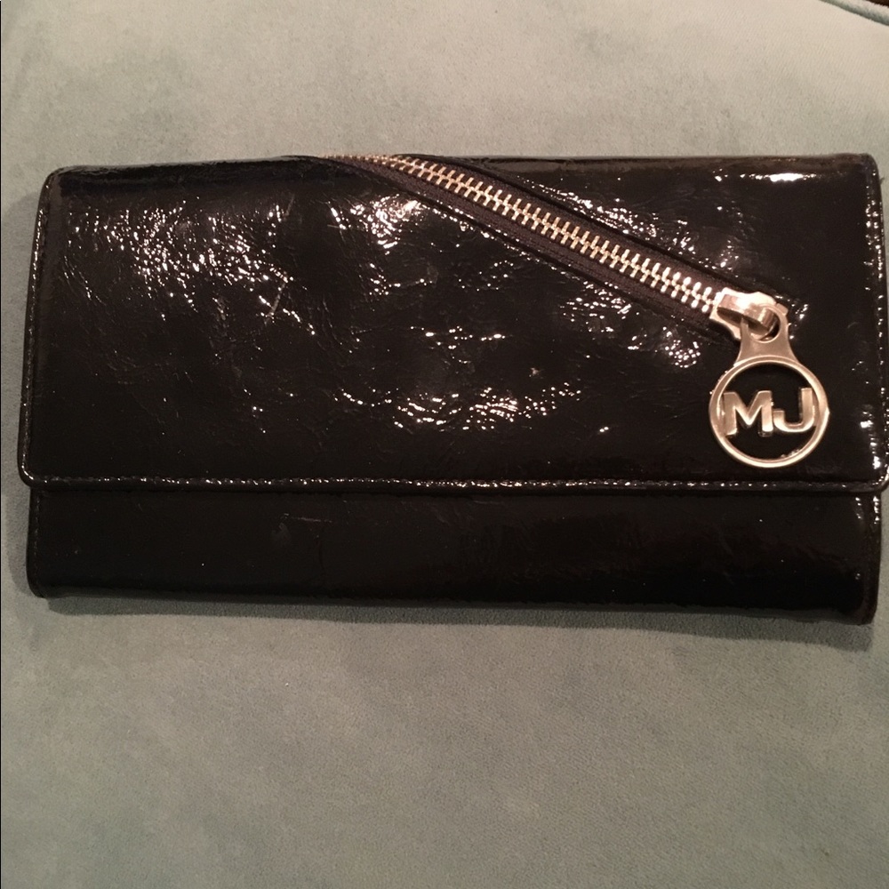 Marc Jacobs patent leather black wallet